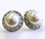ARP131 off white veige pearl stud earrings, 20mm