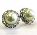light green bridal pearl earrings, 20mm